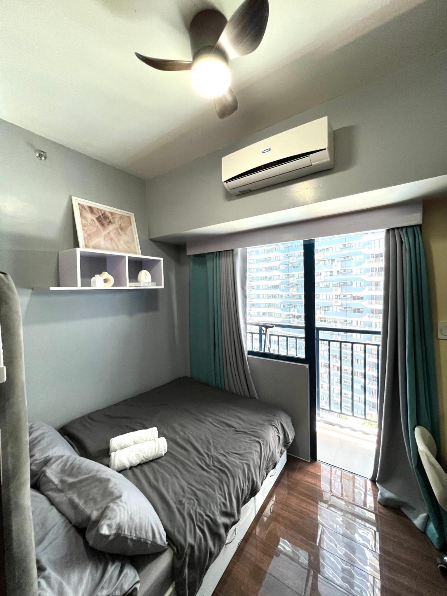 Apartment In Air Residences, Makati With Wifi, Netflix, Pool, Mall And More 마닐라 외부 사진