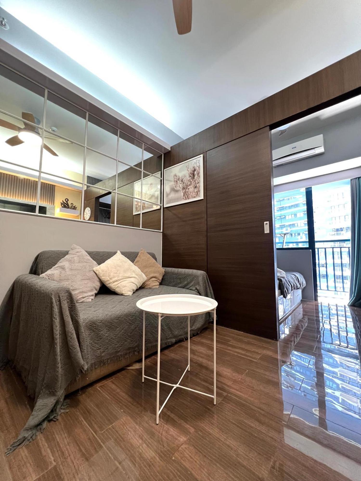 Apartment In Air Residences, Makati With Wifi, Netflix, Pool, Mall And More 마닐라 외부 사진